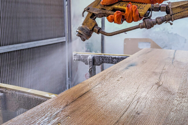 Fahrzeugarbeiten Echtholzfurnier Lackieren