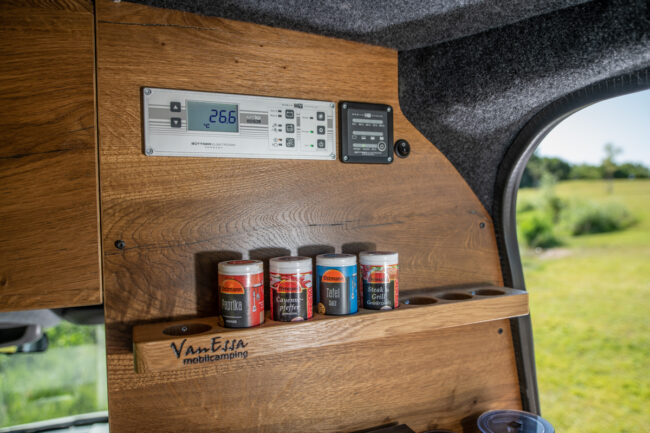 Verkleidung Elektrosteuerung Gewuerzhalterung