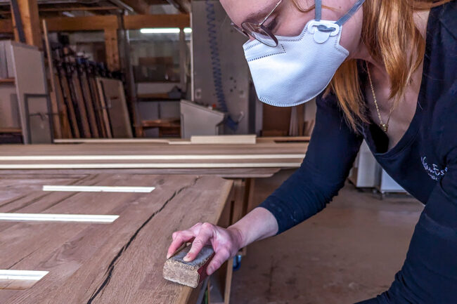 Hecktürenverkleidung Kantenfeinschliff Handarbeit