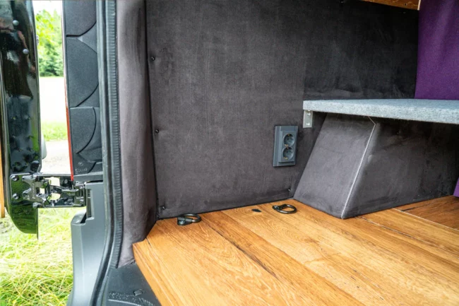 VanEssa Camper Hecksteckdose