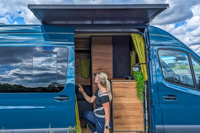 Camper Sonnenschutz-Auszug